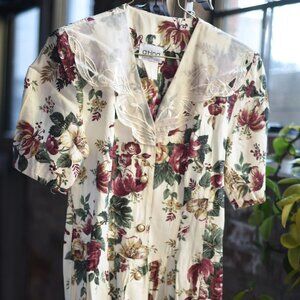 1980s White Floral Collared Shirtwaist Dress